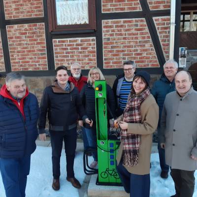 In Schlarpe. Links Ortsbürgermeister Andreas Stänger