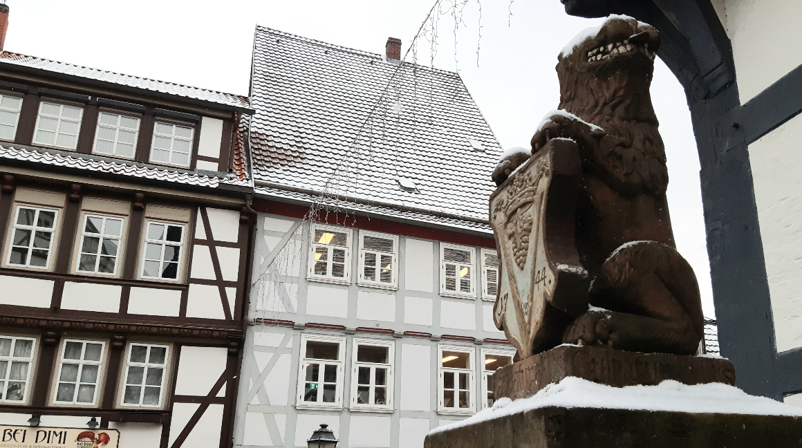 Wappentier L&ouml;we am Rathaus